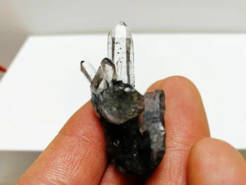 20.3 gNatural crystal cluster кварцов минерален образец, магически енергиен камък, мебелен украшение