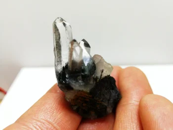 20.3 gNatural crystal cluster кварцов минерален образец, магически енергиен камък, мебелен украшение