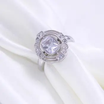 Wuziwen кръгла форма възглавница Cut AAA Циркон твърди 925 стерлинги сребърни бижута годежен пръстен за жени мода уникален дизайн JR4683